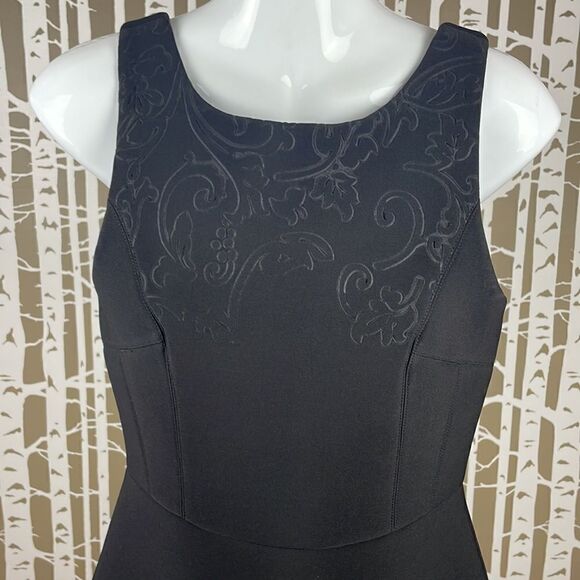 Vera Wang Embossed Neoprene Fit and Flare Scuba Dress 4 - Picture 5 of 12